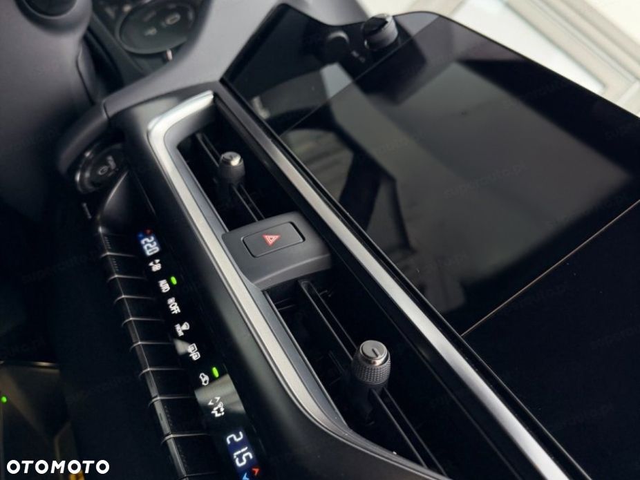 Lexus UX - 10