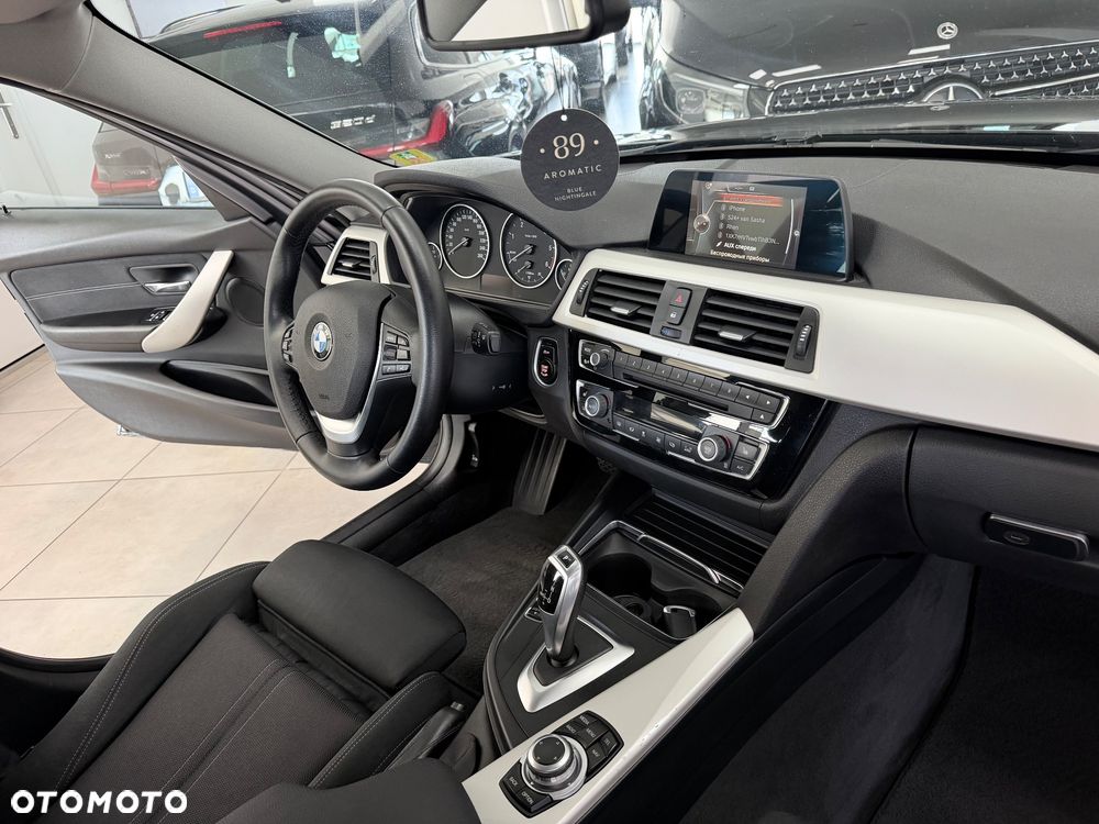 BMW Seria 3 320d Edition M Sport Shadow - 32
