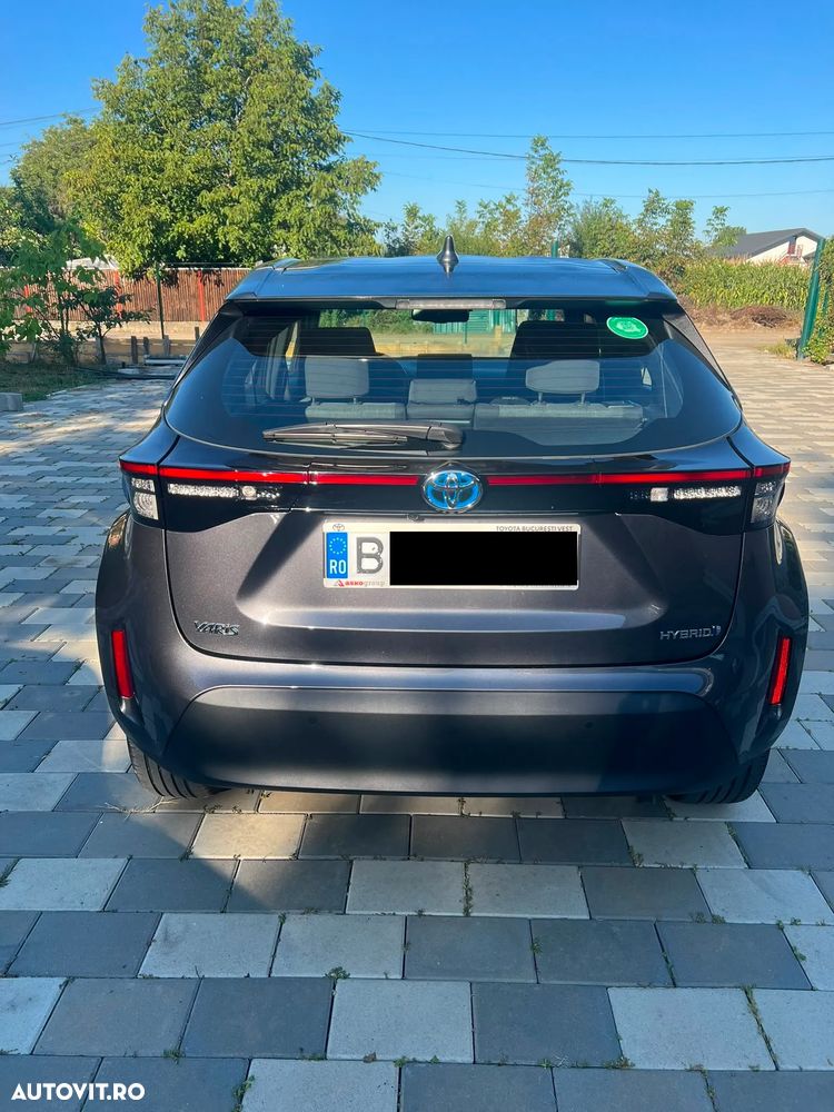 Toyota Yaris Cross 1.5 VVT-i HSD 4x2 Dynamic - 2