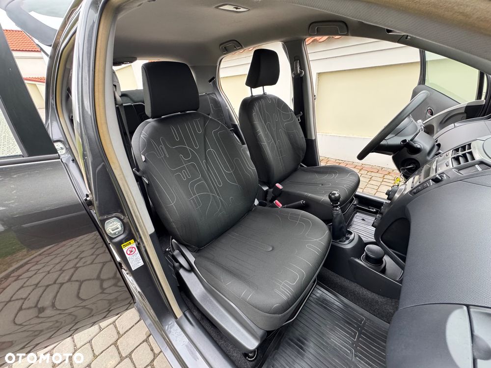 Toyota Yaris - 17