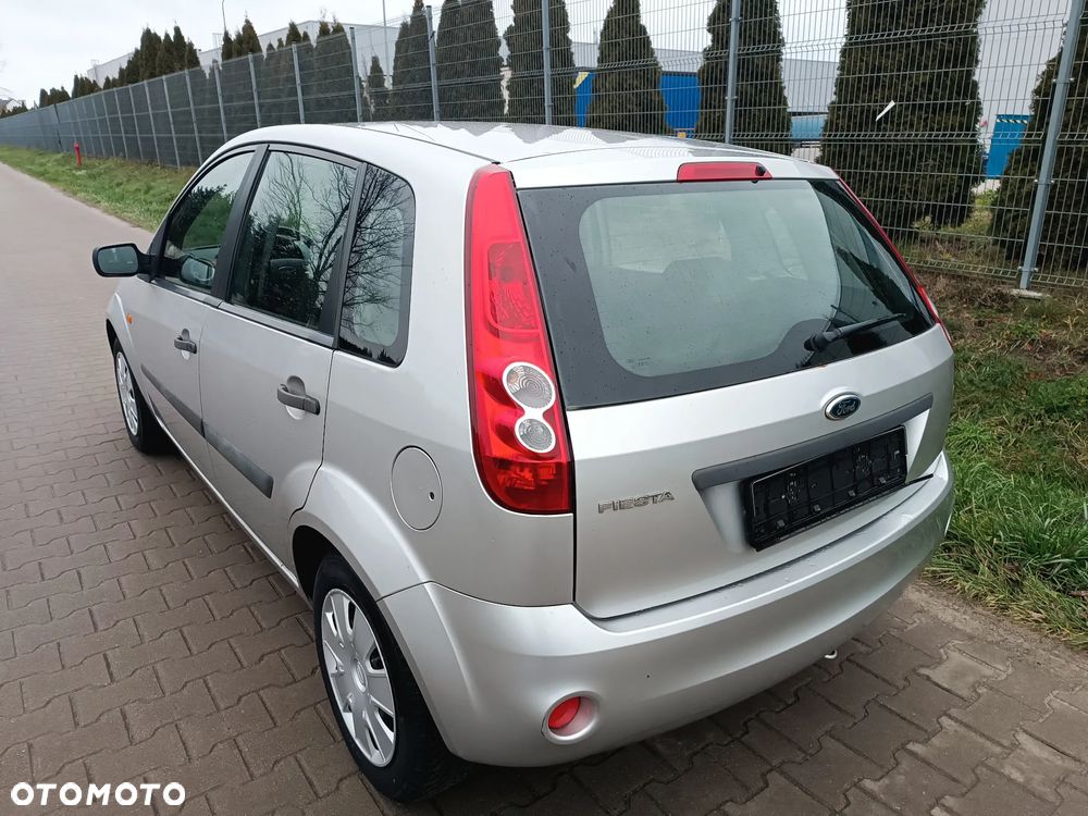 Ford Fiesta 1.4 Connection - 18