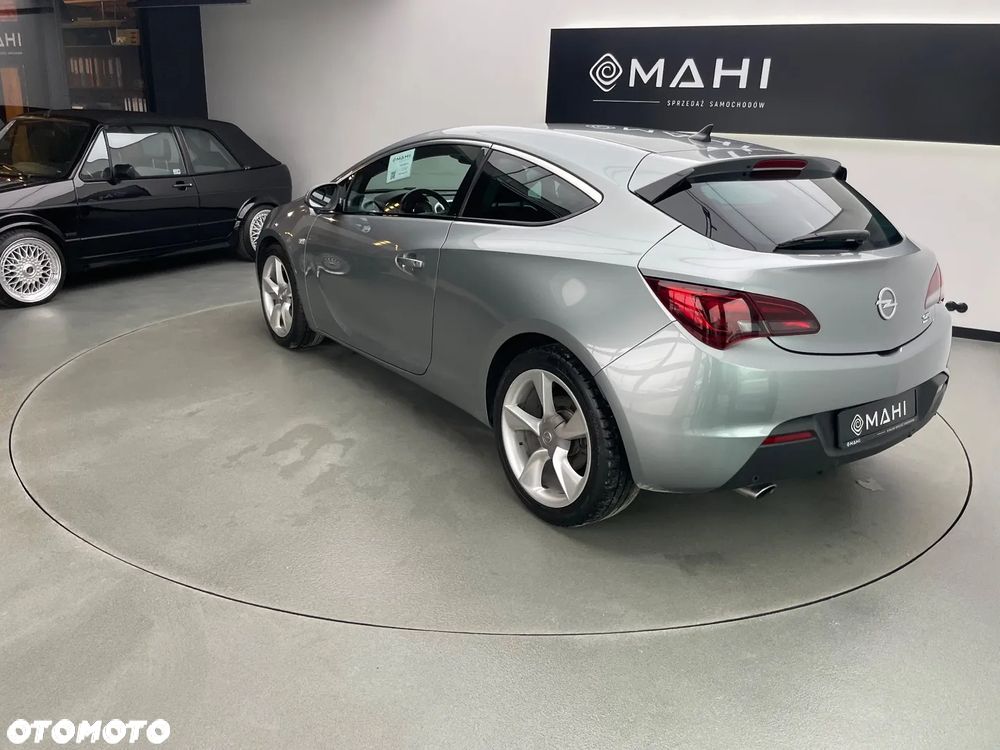 Opel Astra IV GTC 2.0 CDTI Sport - 7