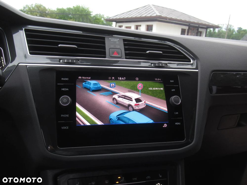 Volkswagen Tiguan 2.0 TSI 4Mot Elegance DSG - 20