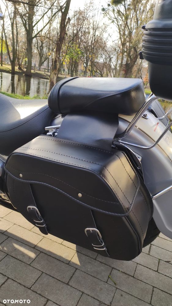 Suzuki VL 800 Volusia - 22