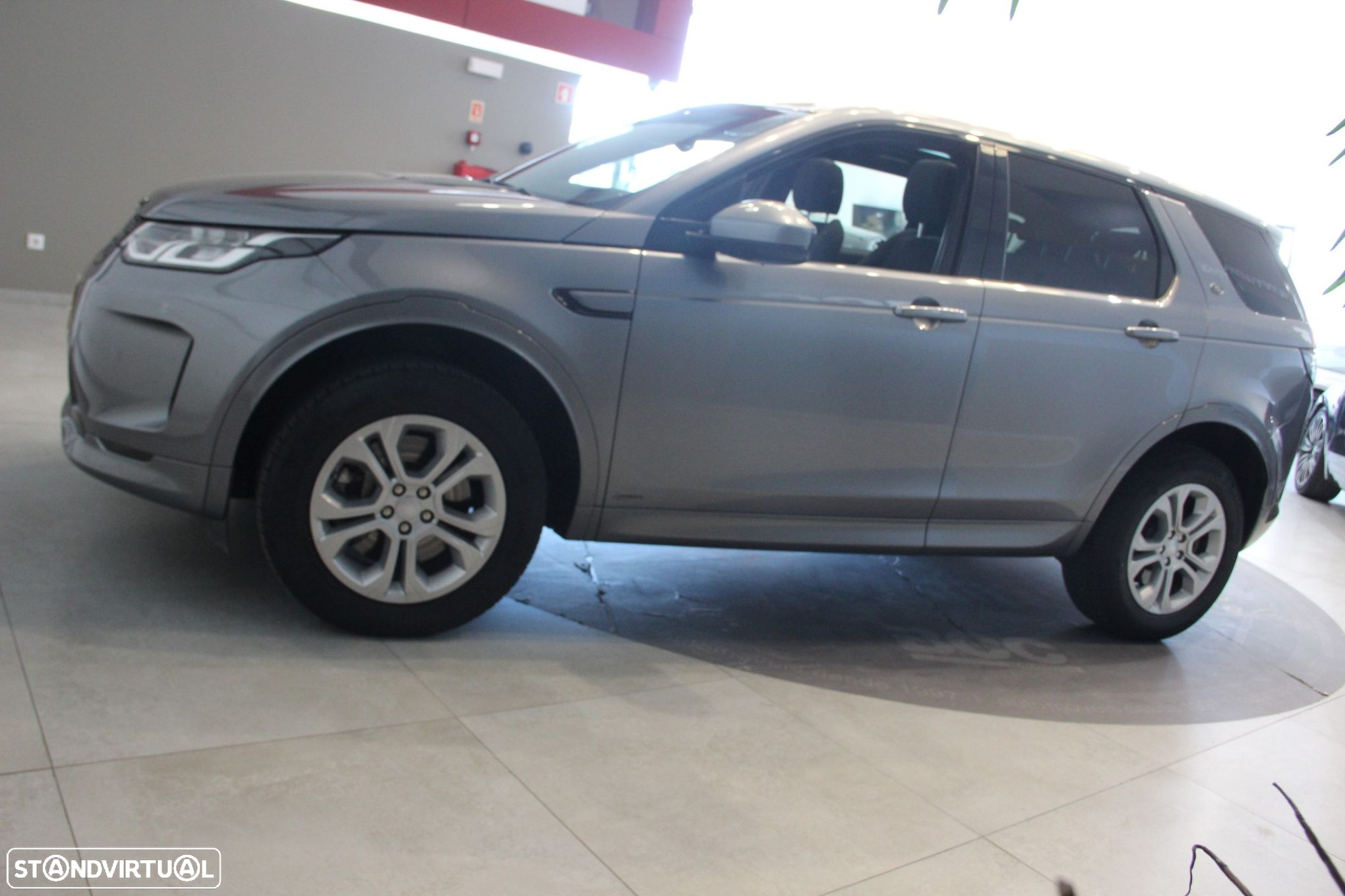Land Rover Discovery Sport - 3