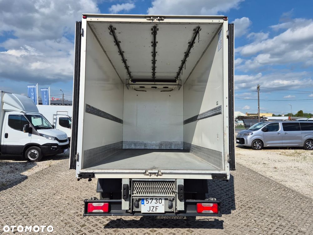 Iveco Daily 72C18 / 35C18 chłodnia XARIOS 600, hakówka, 3.0HPT, klimatyzacja - 6