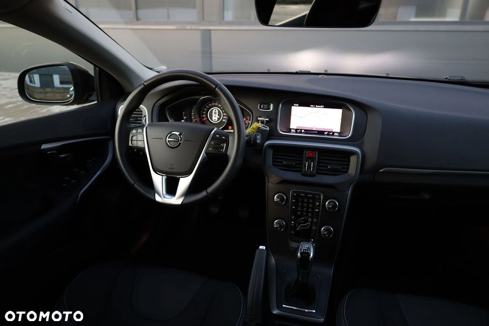 Volvo V40 T2 Linje Svart - 8