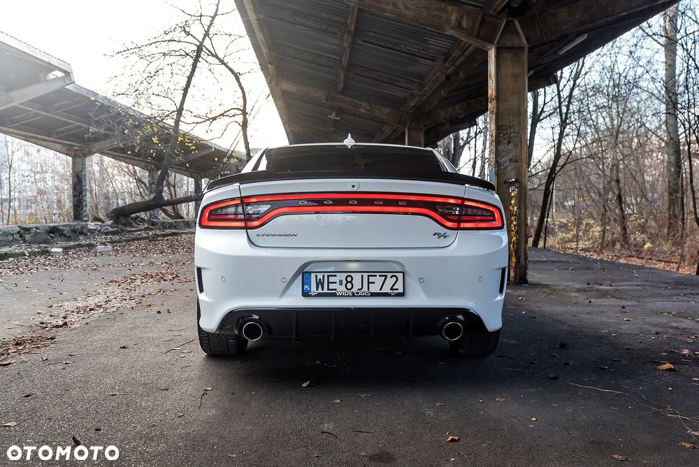 Dodge Charger 5.7 R/T - 10