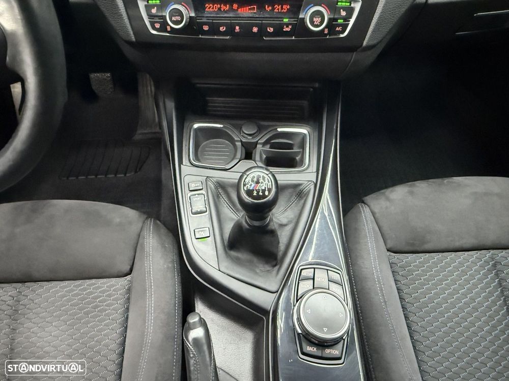 BMW 120 d Pack M - 27