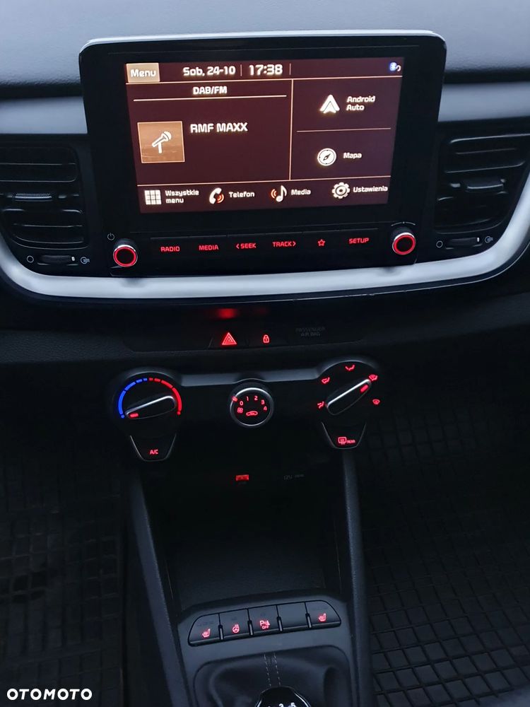 Kia Stonic - 20