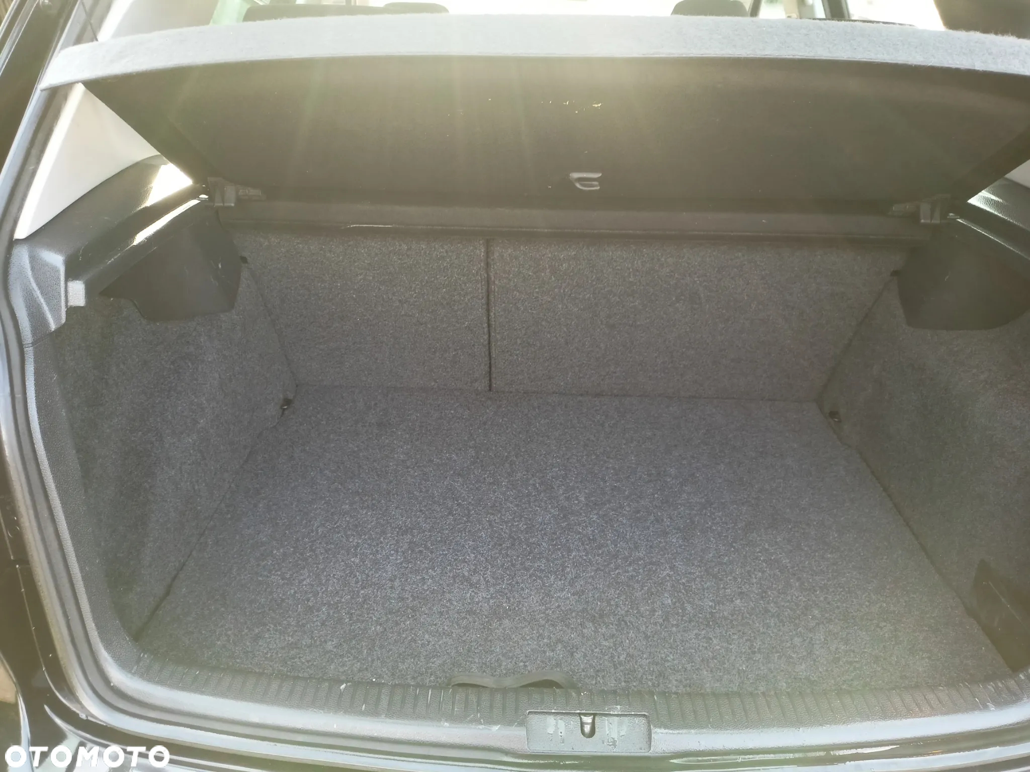 Volkswagen Golf 1.4 Comfortline - 12