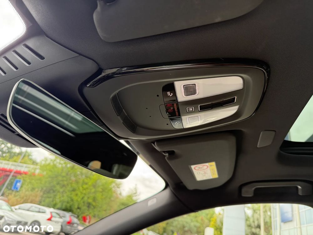 Volvo XC 60 T6 Plug-In Hybrid AWD Ultra Dark - 26