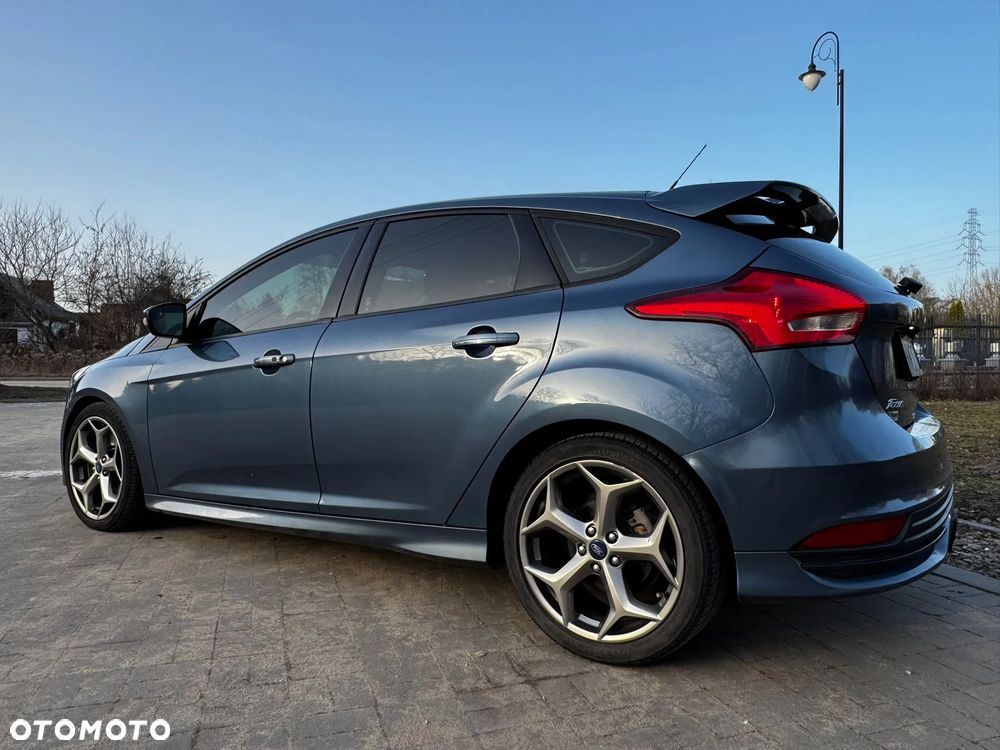 Ford Focus - 3