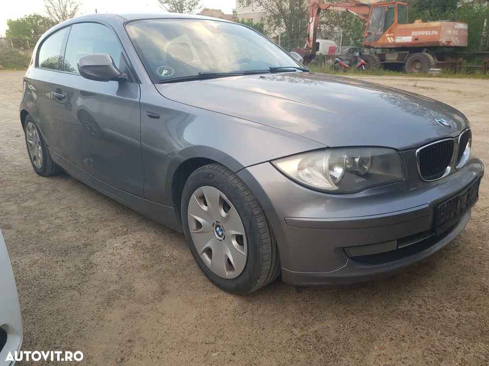 BMW Seria 1 116d DPF - 8