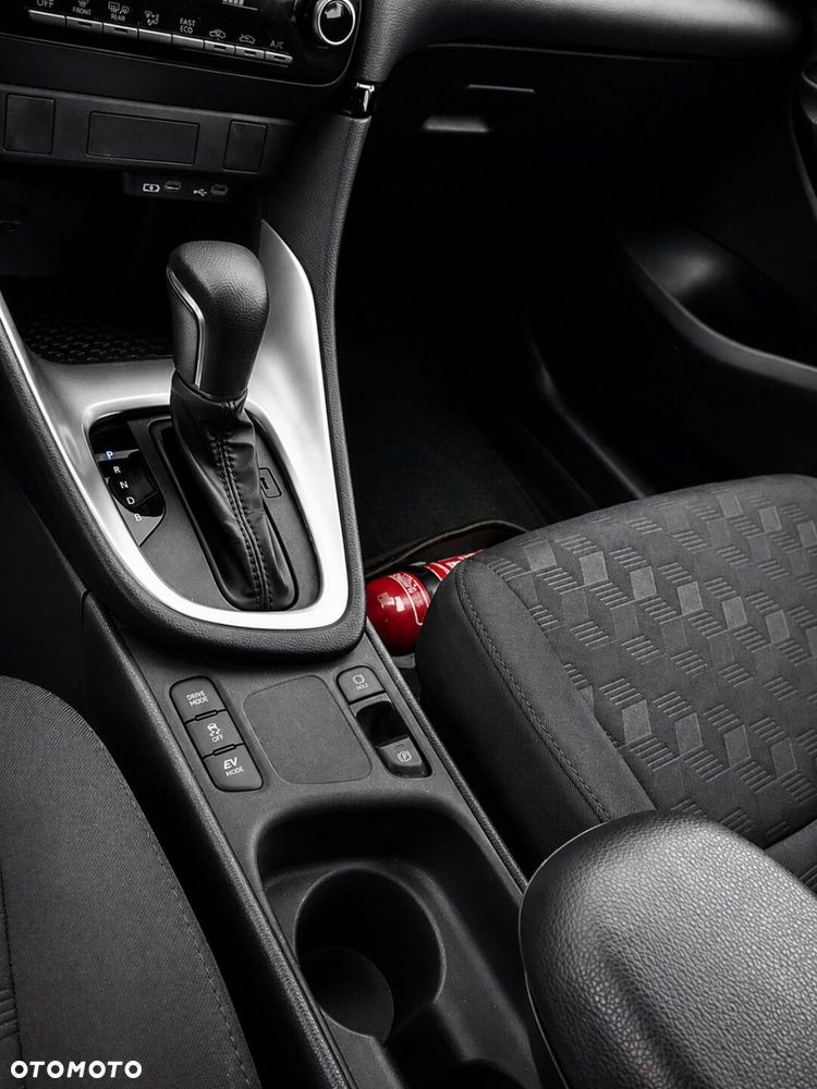 Toyota Yaris - 16