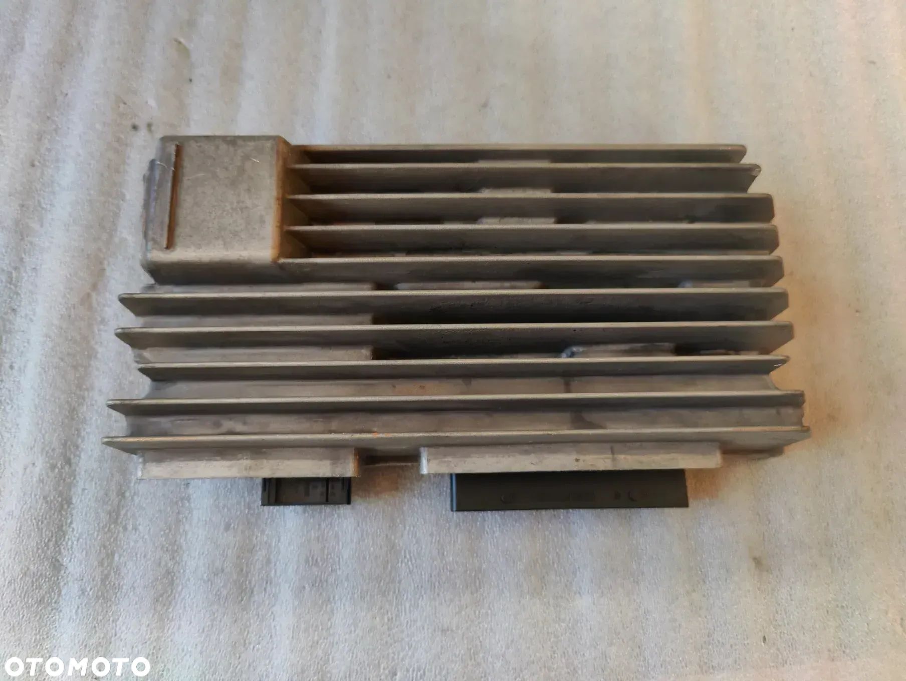 AUDI Q5 8R WZMACNIACZ BANG&OLUFSEN 8T1035223A - 1