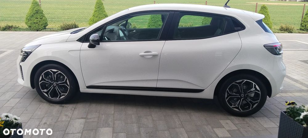 Renault Clio 1.6 E-TECH Equilibre - 11