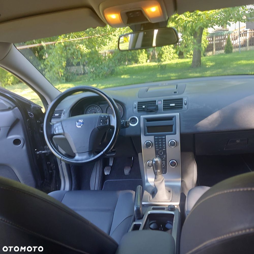 Volvo V50 2.0D Momentum - 10