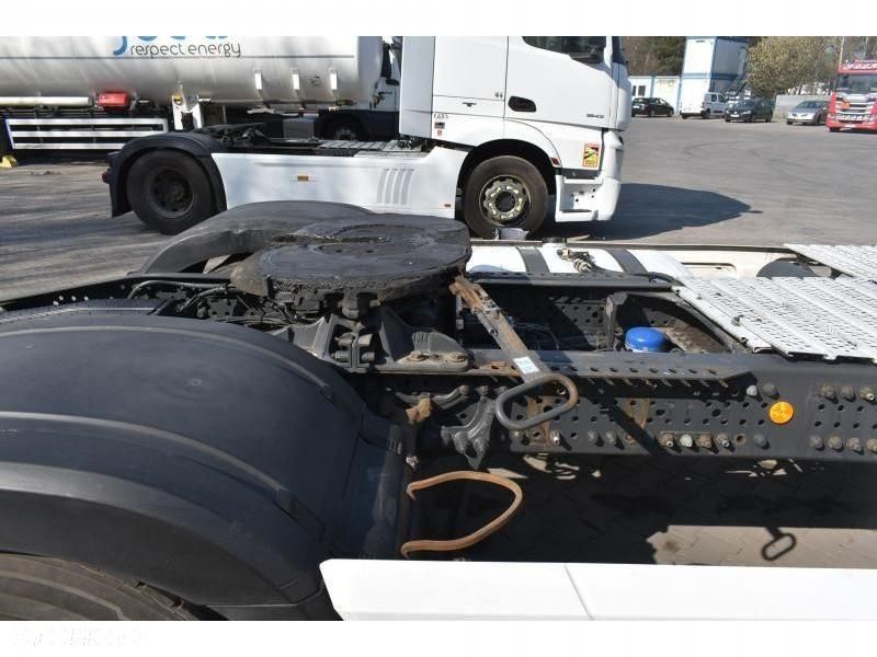 Mercedes-Benz Actros - 37