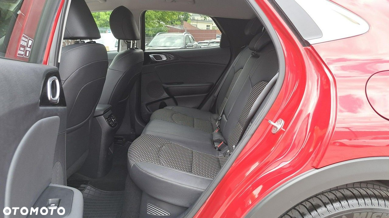 Kia XCeed - 15