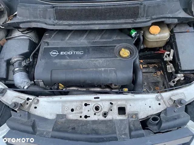 Silnik 1.9 cdti 150km Zafira B kompletny - 1