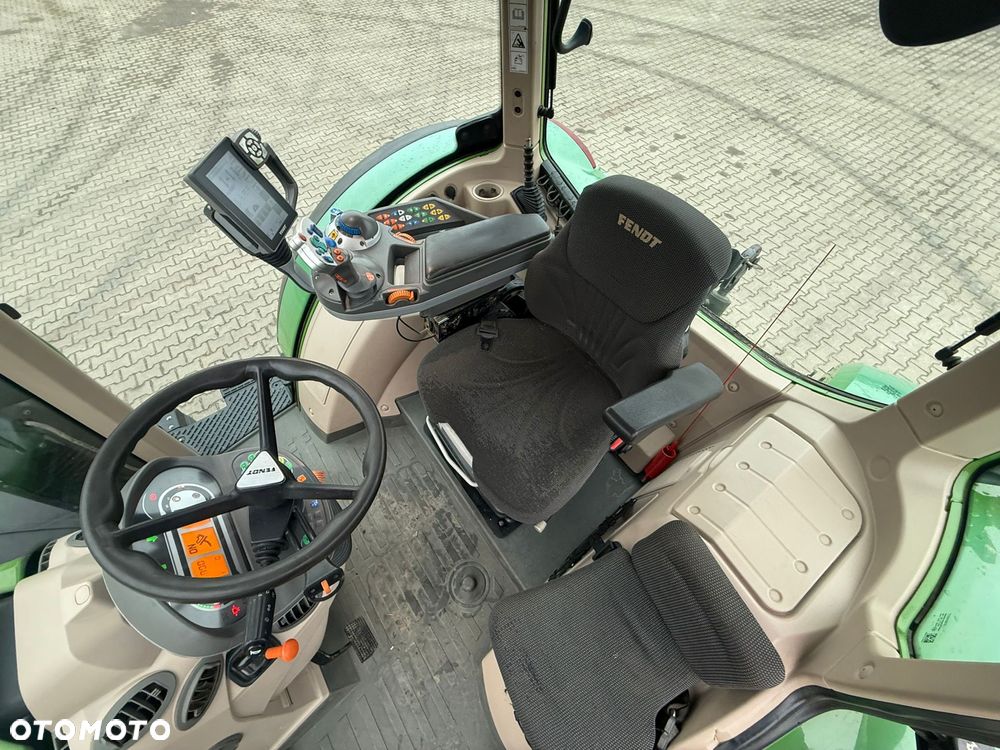 Fendt Vario 720 - 3