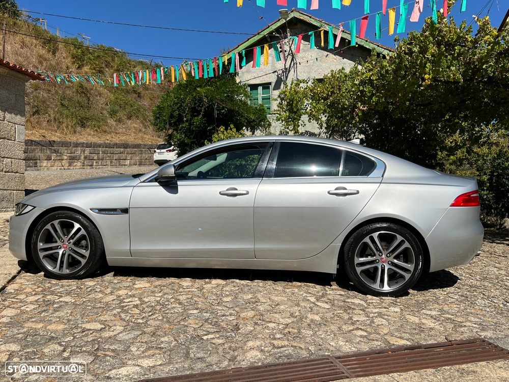 Jaguar XE 20d Aut. Portfolio - 10
