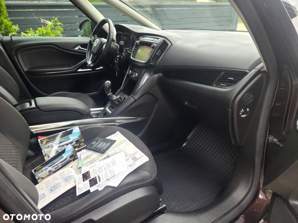 Opel Zafira 1.4 T Cosmo EcoFLEX S&S EU6 - 18