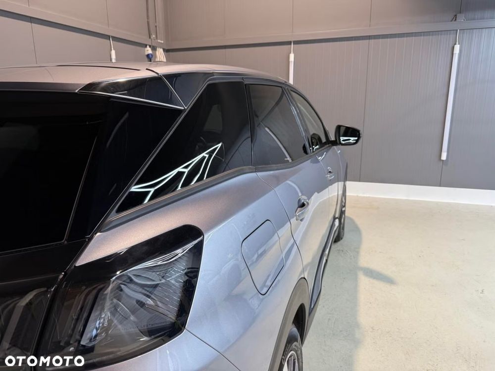 Peugeot 3008 1.6 PureTech Hybrid4 PHEV Allure Pack S&S EAT8 - 9