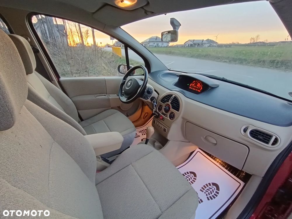 Renault Modus 1.6 16V ESP Dynamique - 19