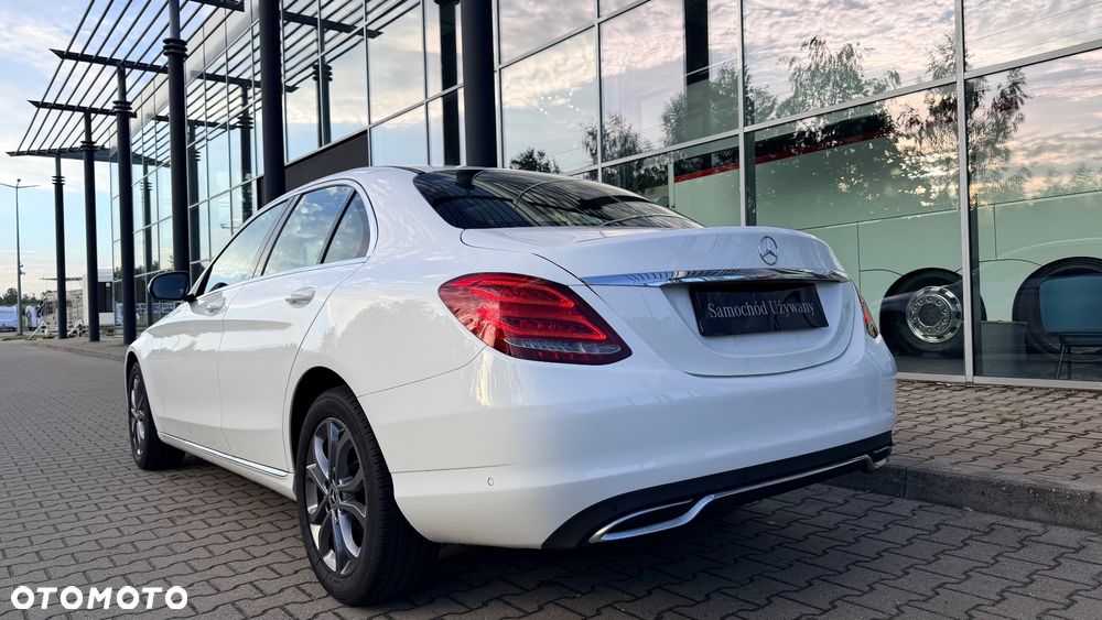 Mercedes-Benz Klasa C 180 9G-TRONIC - 38