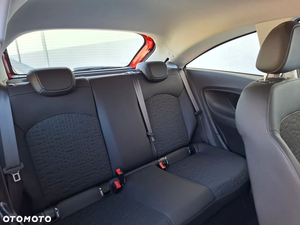 Opel Corsa 1.4 Cosmo - 33