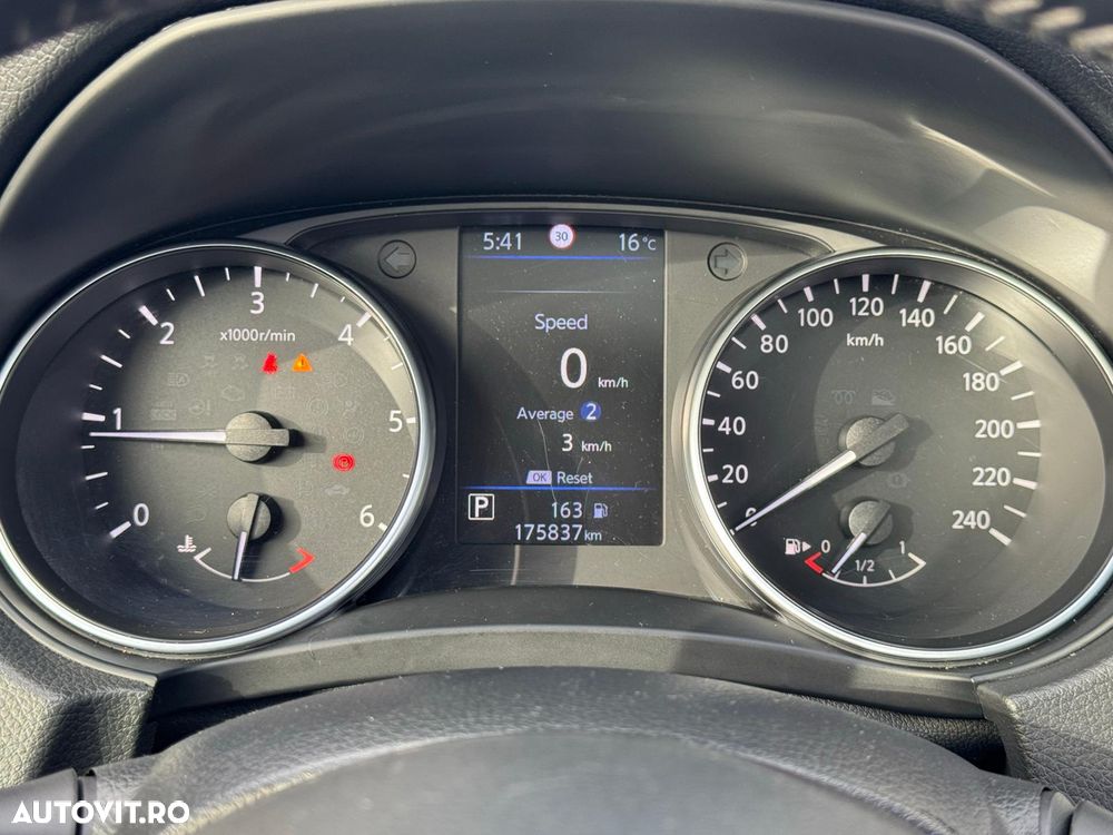 Nissan Qashqai 1.5 DCI DCT TEKNA - 22