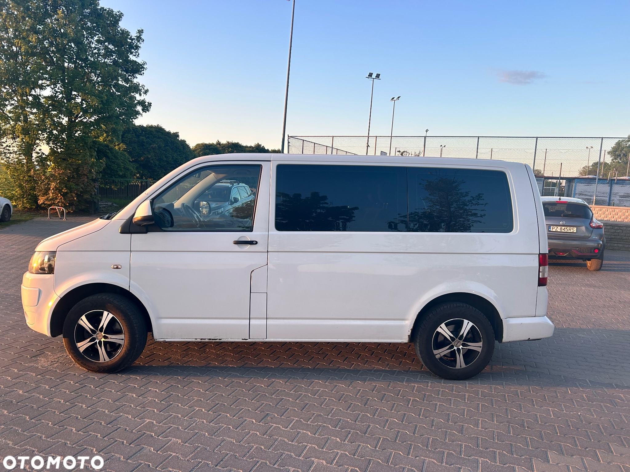 Volkswagen Transporter - 2