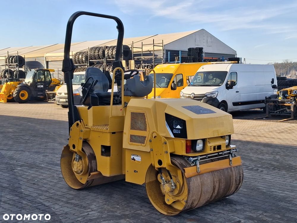 Caterpillar CB 24 - 6