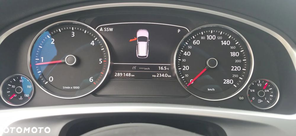 Volkswagen Touareg - 17