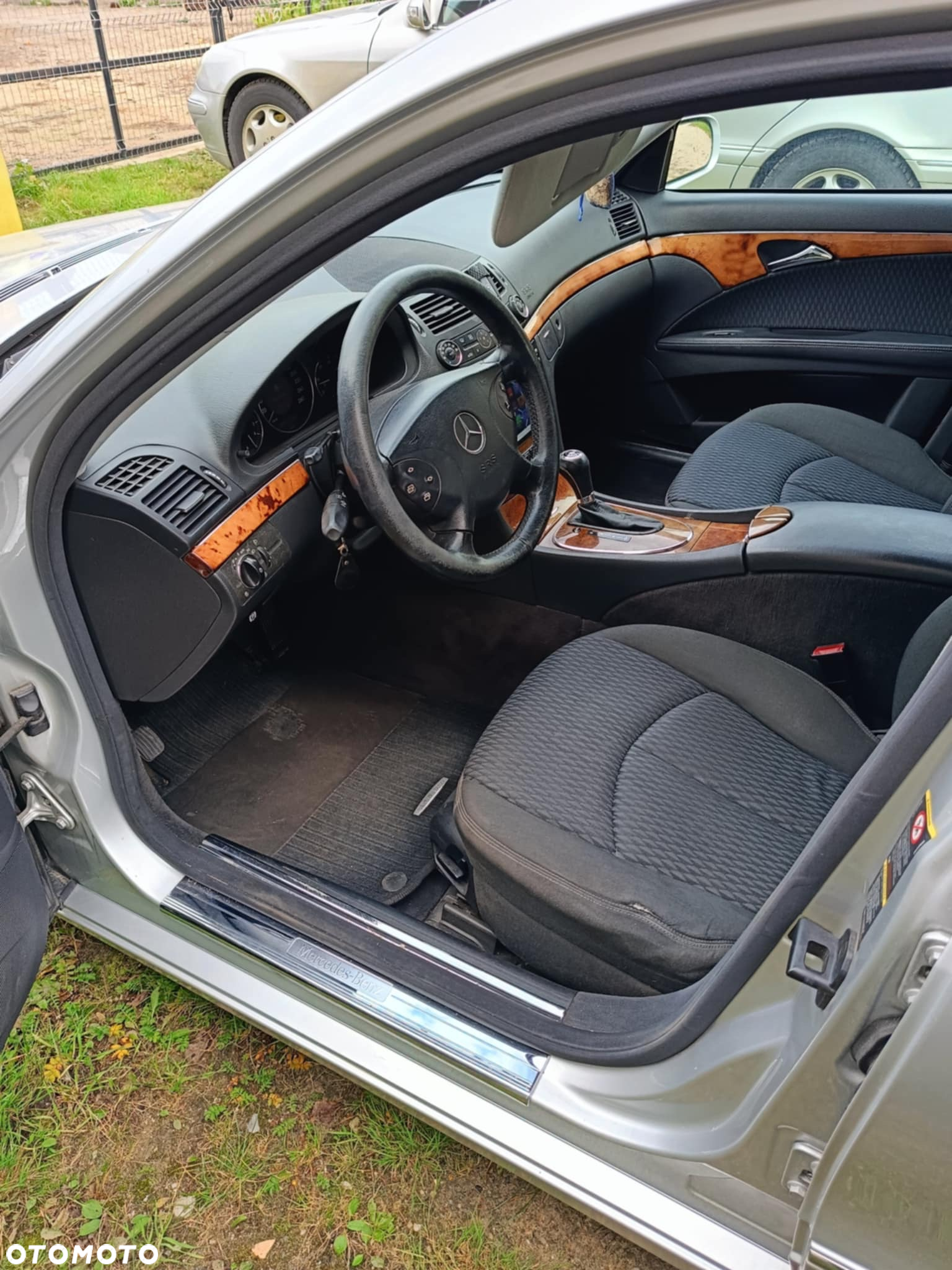 Mercedes-Benz Klasa E 320 T CDI Elegance - 5