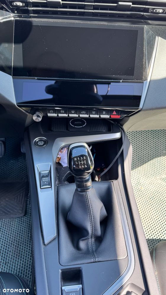 Peugeot 308 1.5 BlueHDi Allure S&S - 17