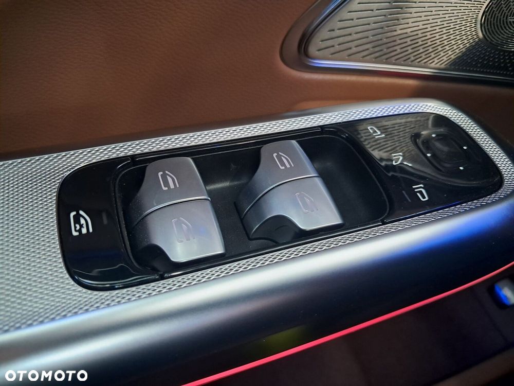 Mercedes-Benz Klasa E 220 d mHEV 4-Matic All-Terrain Avantgarde 9G-Tronic - 27