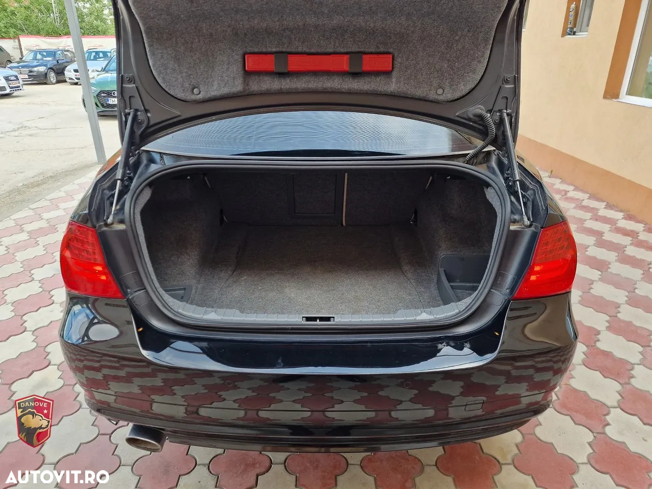 BMW Seria 3 320d xDrive Aut. - 11