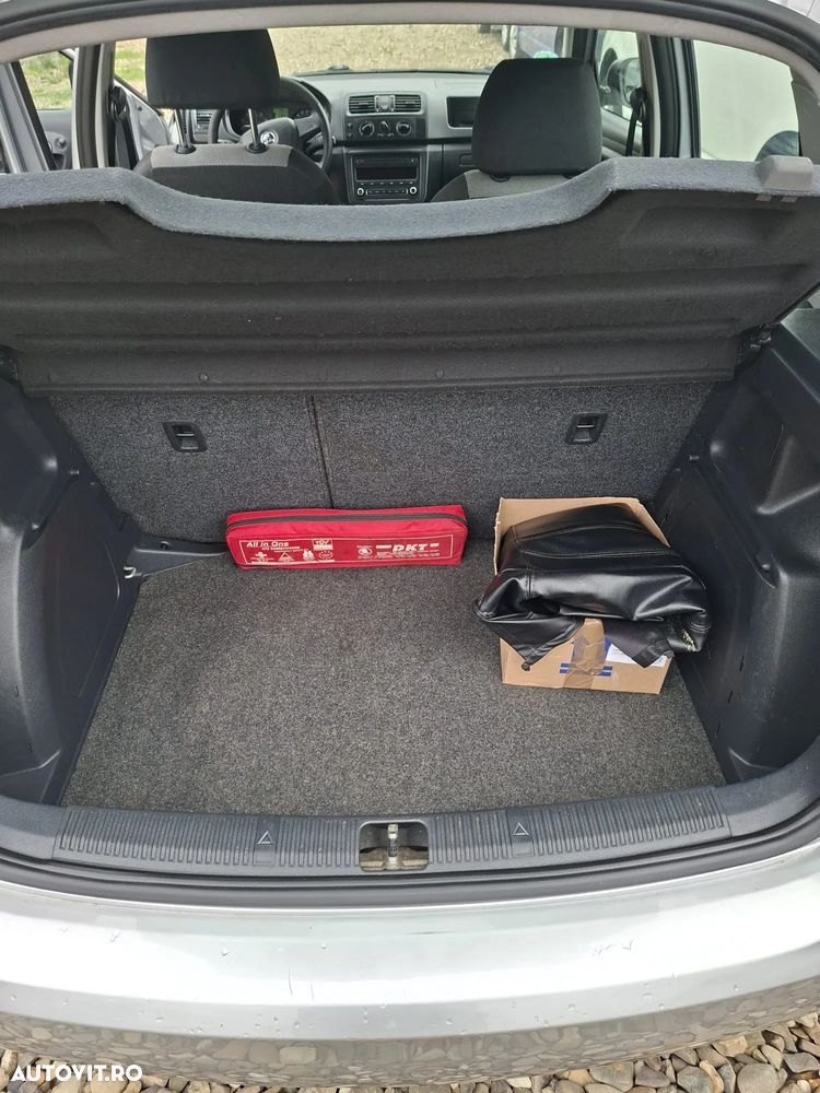 Skoda Fabia 1.2 HTP Classic - 8