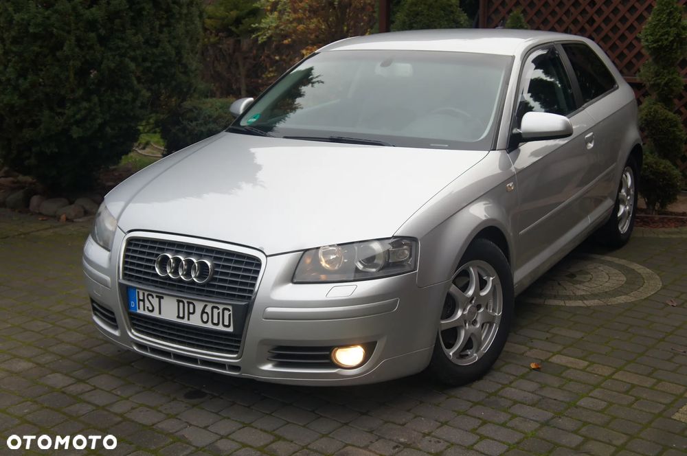 Audi A3 3-drzwiowe 2.0 FSI tiptronic Attraction - 9