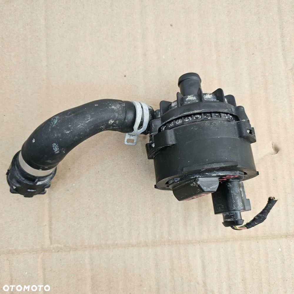 PORSCHE TAYCAN 9J1 DODATKOWA POMPA OBIEGU WODY - 2