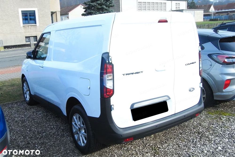 Ford Transit Courier Limited A7 1.0 125KM - 6