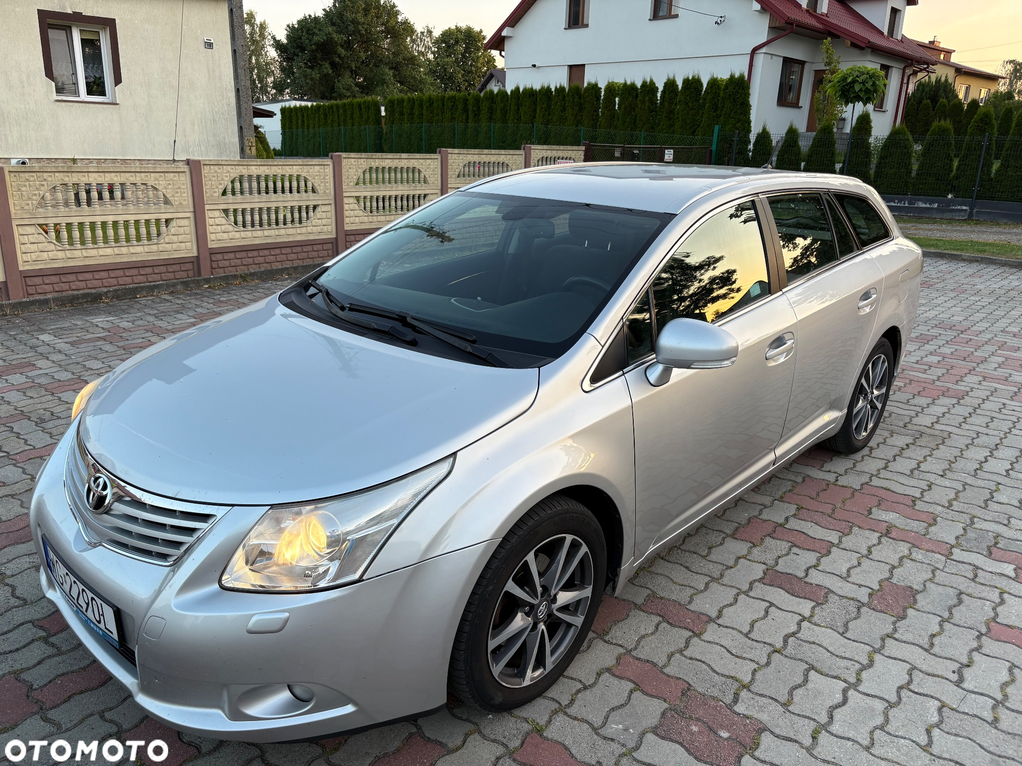 Toyota Avensis 2.0 D-4D Premium - 7