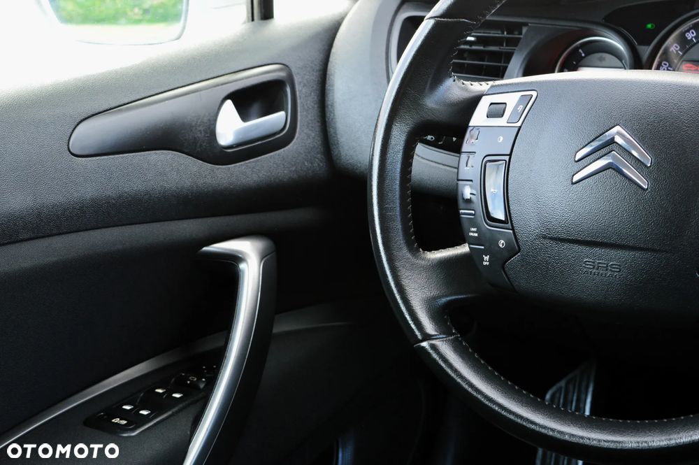 Citroën C5 2.0 16V Confort - 23