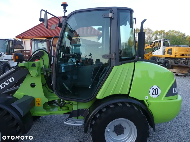 Volvo L25B Z Niemiec / Stan bardzo dobry / - 18
