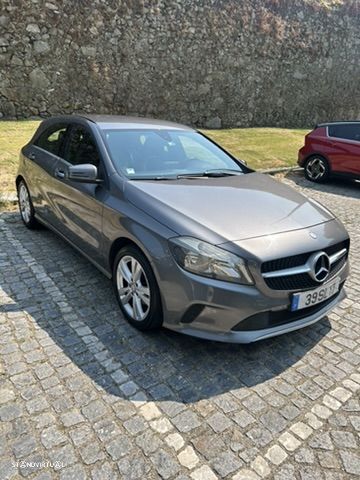 Mercedes-Benz A 180 d Aut. - 2