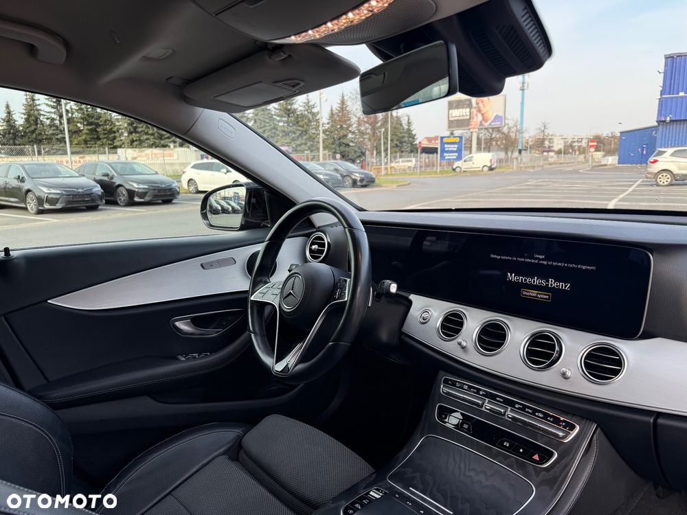 Mercedes-Benz Klasa E 220 d 9G-TRONIC Avantgarde - 25