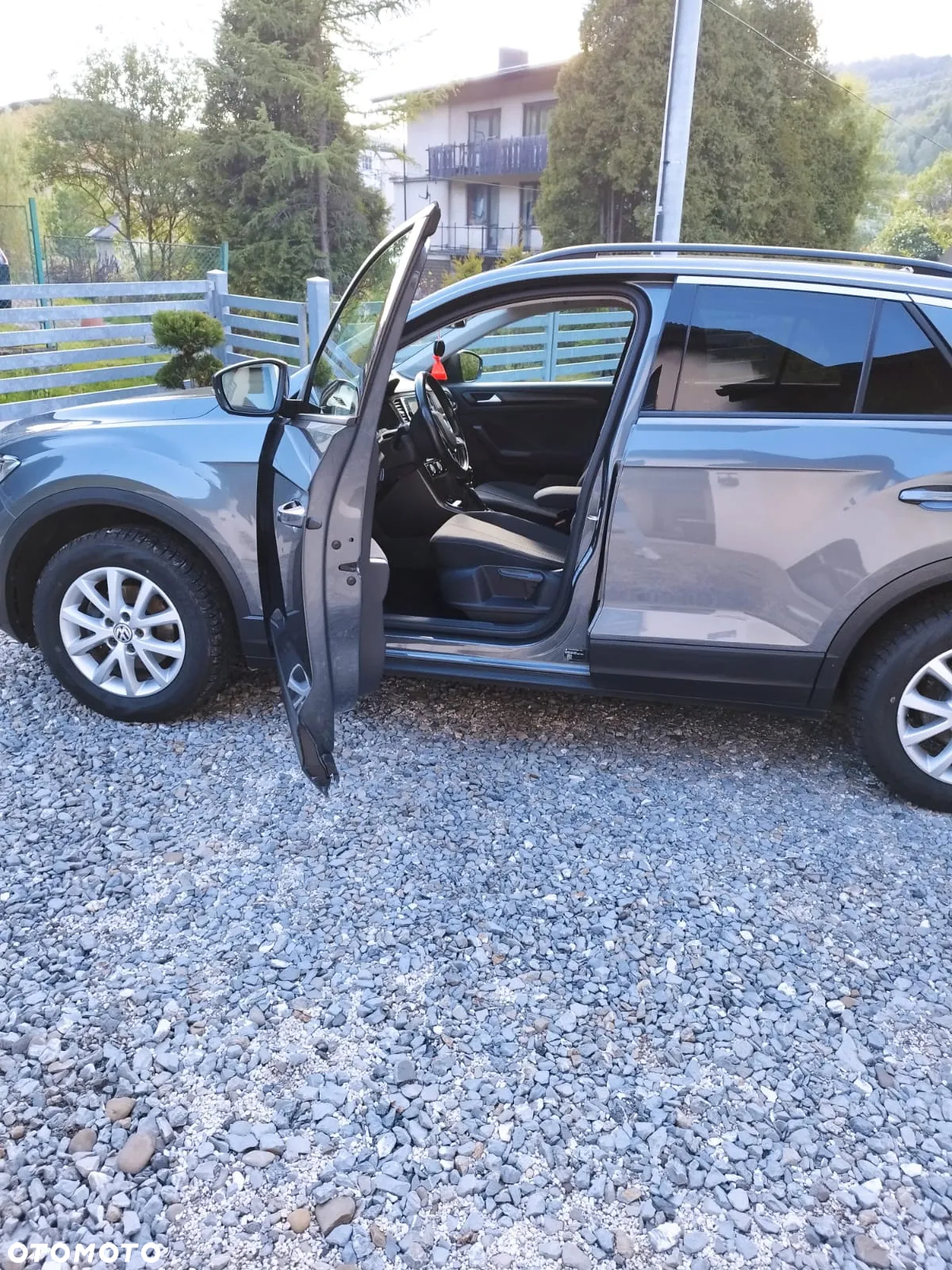 Volkswagen T-Roc - 14